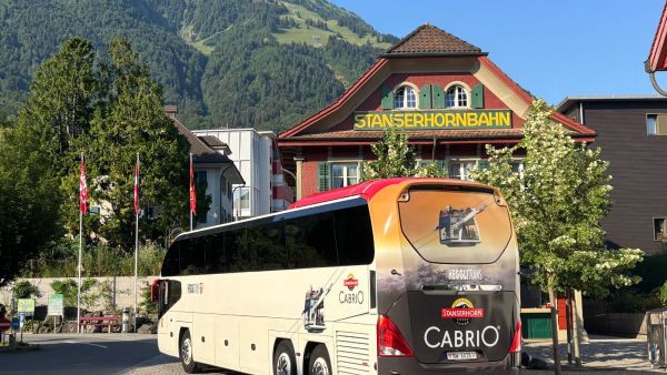 260702_Heggli-Bus_Talstation_Stanserhorn-Bahn_15_bearbeitet.jpg